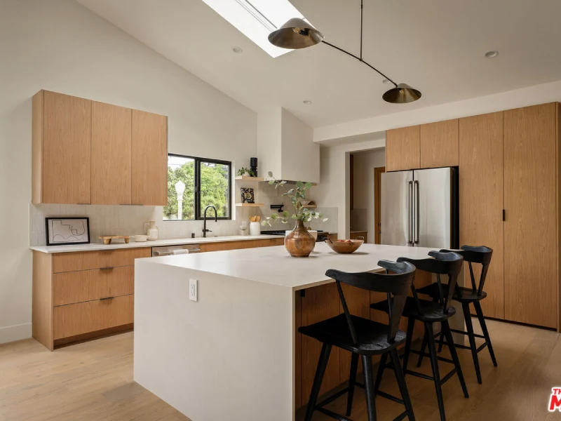 USA private residence open-plan kitchen with custom cabinets and island by George Group