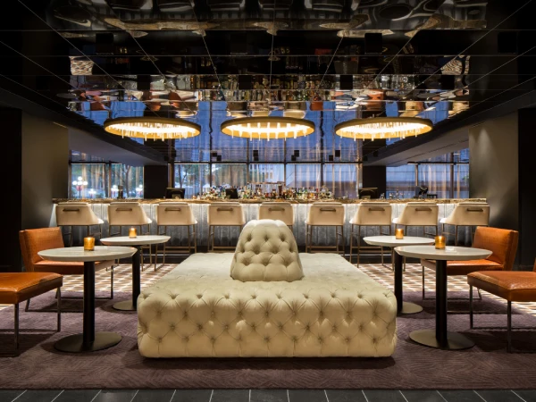 Montreal Fairmont Queen Elizabeth hotel lounge seating furniture reference